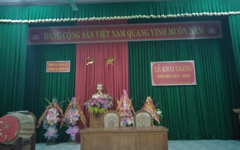 Trung tâm HHTCĐ xã Xuân Lập khai giảng năm học 2017 - 2018