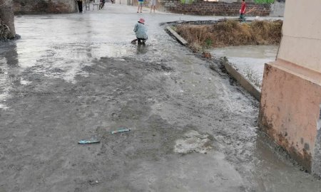 KHẨN TRƯƠNG XÂY DỰNG CÁC CÔNG TRÌNH TRỌNG ĐIỂM Ở XUÂN LẬP