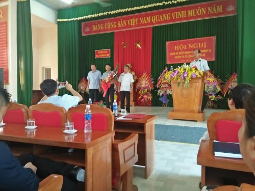 cán bộ 3.jpg