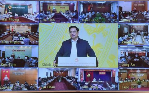 CHUYỂN ĐỔI SỐ CẦN LẤY NGƯỜI DÂN, DOANH NGHIỆP LÀM MỤC TIÊU, ĐỘNG LỰC VÀ PHẢI CÓ TƯ TƯỞNG ĐỘT PHÁ VỚI TẦM NHÌN CHIẾN LƯỢC